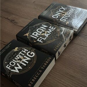 Rebecca Yarros Fourth Wing Series